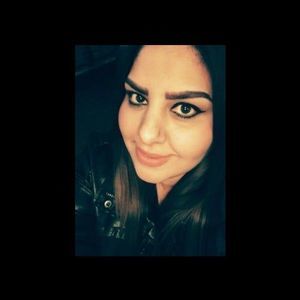 Meet your Posher, Gina